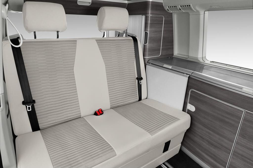 Volkswagen California (Baujahr 2018) Ocean 4 Türen Rücksitze