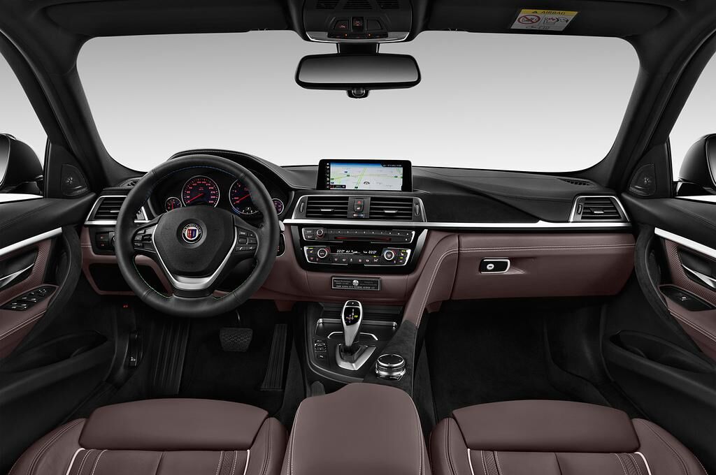 Alpina B3 S Touring (Baujahr 2018) - 5 Türen Cockpit und Innenraum