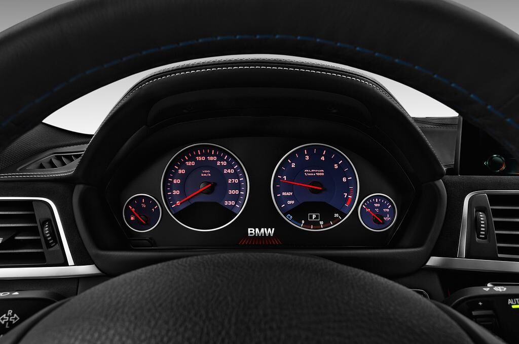Alpina B3 S Touring (Baujahr 2018) - 5 Türen Tacho und Fahrerinstrumente