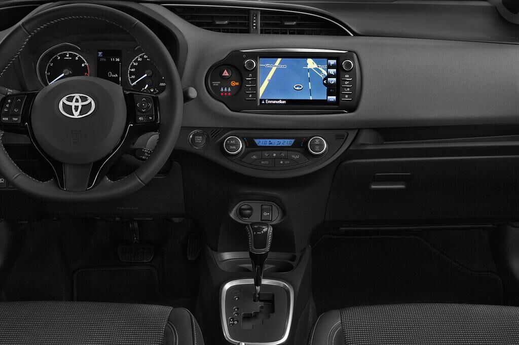 Toyota Yaris (Baujahr 2018) Team Deutschland 5 Türen Mittelkonsole