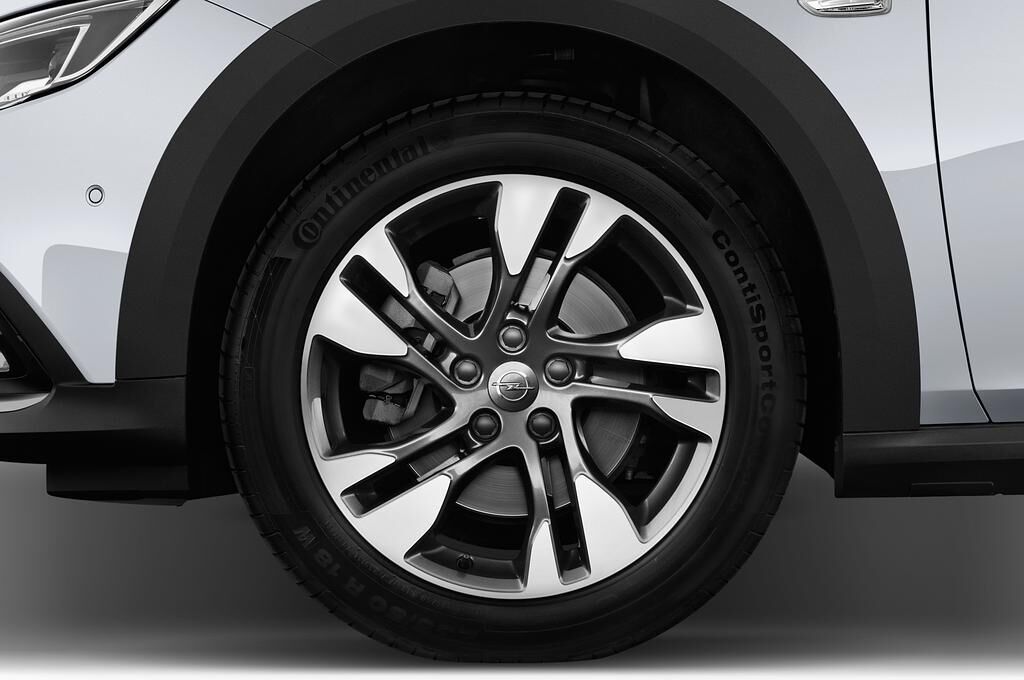 Opel Insignia Country Tourer (Baujahr 2018) Exclusive 5 Türen Reifen und Felge