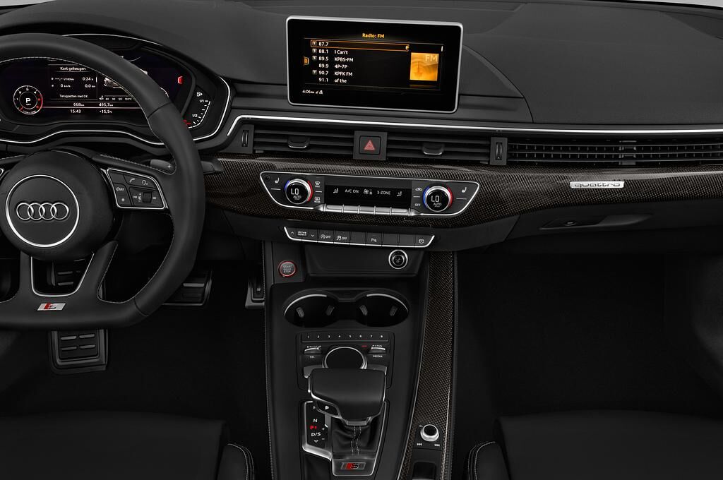 Audi S5 (Baujahr 2018) - 2 Türen Mittelkonsole