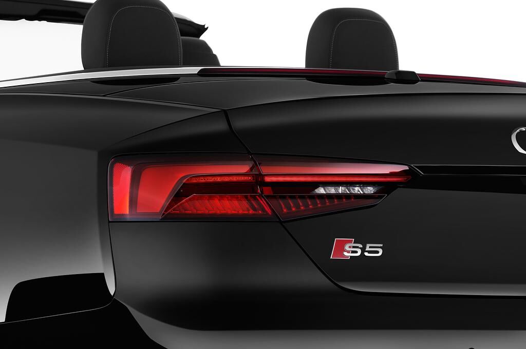 Audi S5 (Baujahr 2018) - 2 Türen Rücklicht