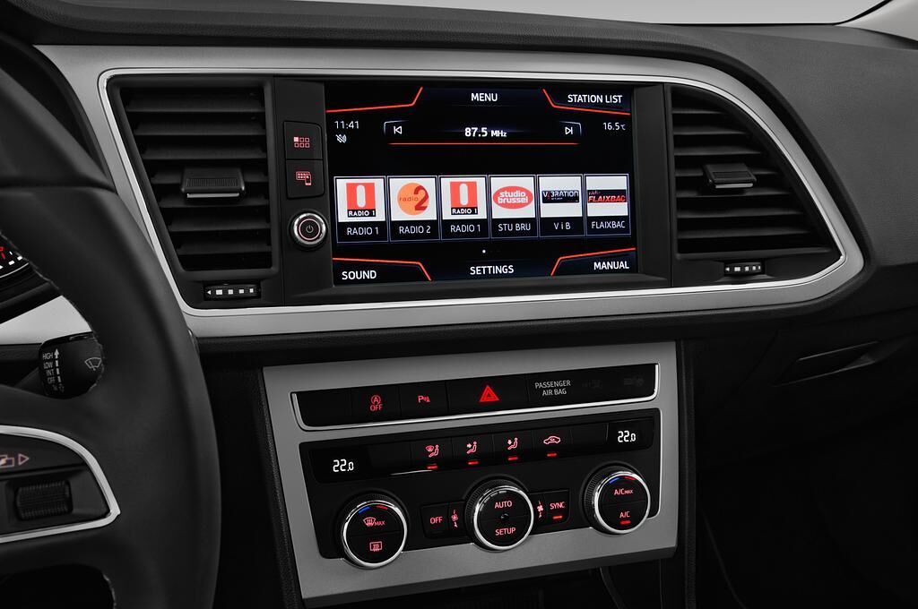 SEAT Leon (Baujahr 2018) Xcellence 5 Türen Radio und Infotainmentsystem