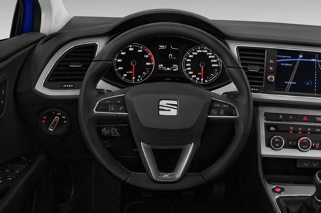 SEAT Leon (Baujahr 2018) Xcellence 5 Türen Lenkrad