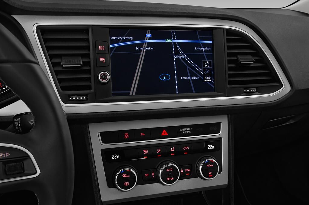 SEAT Leon (Baujahr 2018) Xcellence 5 Türen Temperatur und Klimaanlage