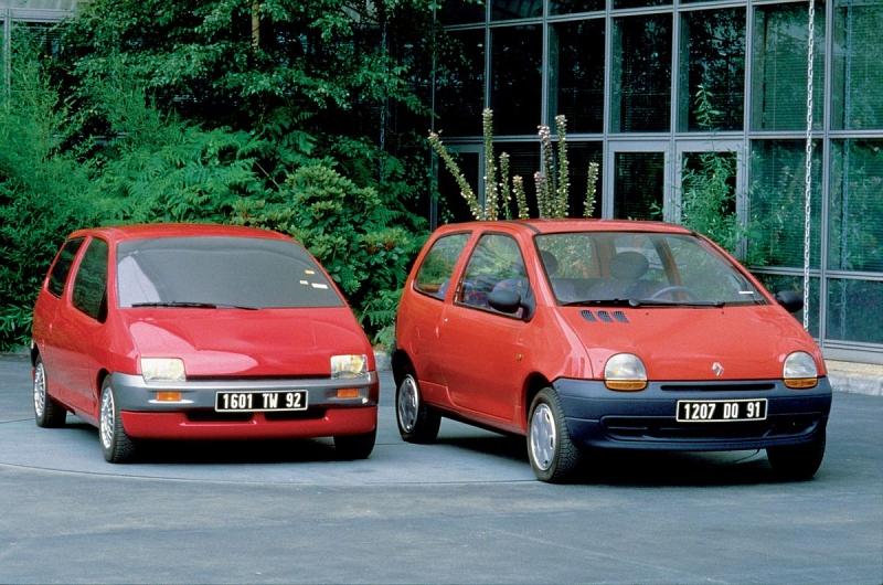 Der Renault Twingo 1993 (rechts) und ein Prototyp