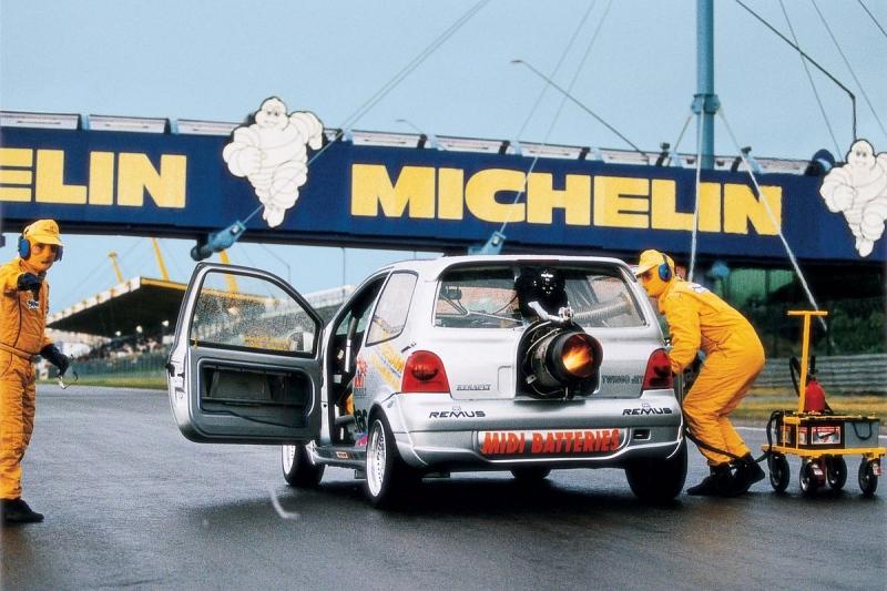 Diese Szene könnte aus_einem_Louis-de Funés-Film stammen