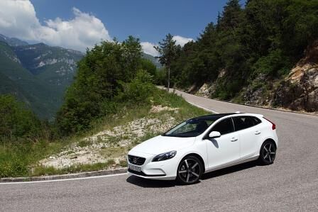 Volvo V40 D2