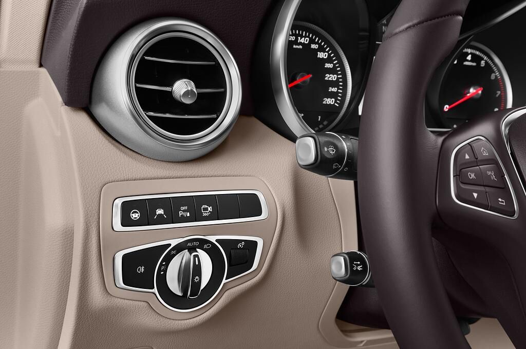 Mercedes GLC Coupe (Baujahr 2018) Standard 5 Türen Lüftung