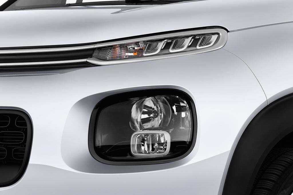 Citroen C3 Aircross (Baujahr 2018) Shine 5 Türen Scheinwerfer