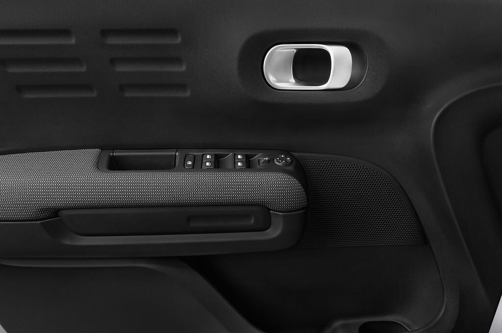 Citroen C3 Aircross (Baujahr 2018) Shine 5 Türen Bedienungselemente Tür