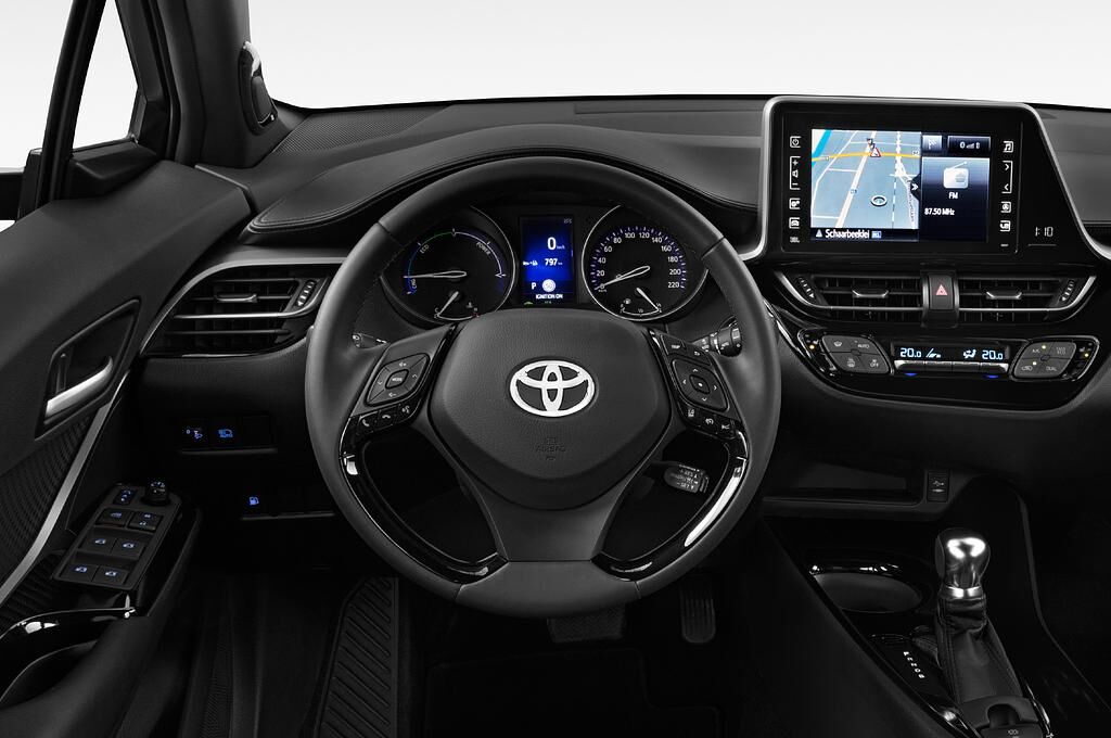 Toyota C-HR (Baujahr 2018) Team Deutschland 5 Türen Lenkrad