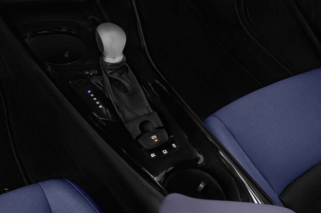 Toyota C-HR (Baujahr 2018) Selection 5 Türen Schalthebel