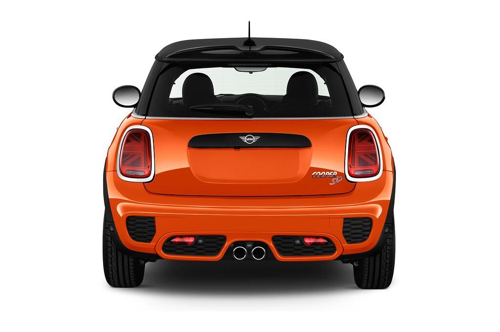 MINI Cooper (Baujahr 2018) JCW 3 Türen Heckansicht