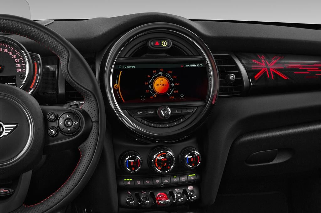MINI Cooper (Baujahr 2018) JCW 3 Türen Radio und Infotainmentsystem
