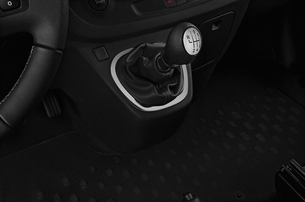 FIAT Talento Combi (Baujahr 2018) N1 5 Türen Schalthebel