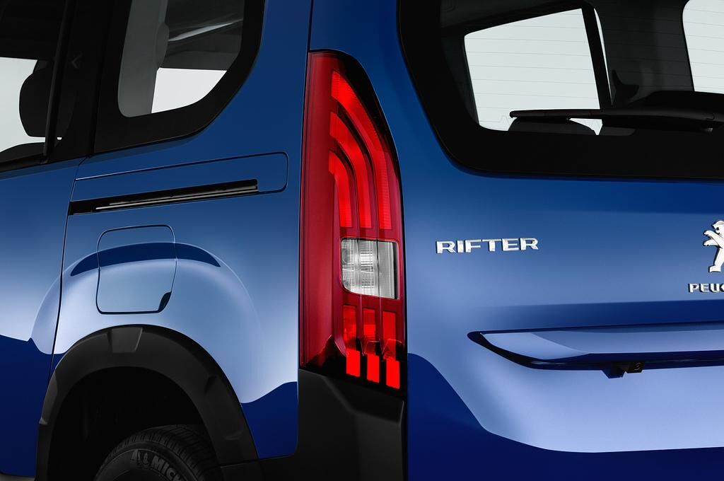 Peugeot Rifter (Baujahr 2019) Allure 5 Türen Rücklicht