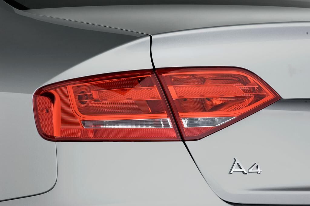 Audi A4 (Baujahr 2010) Ambition 4 Türen Rücklicht
