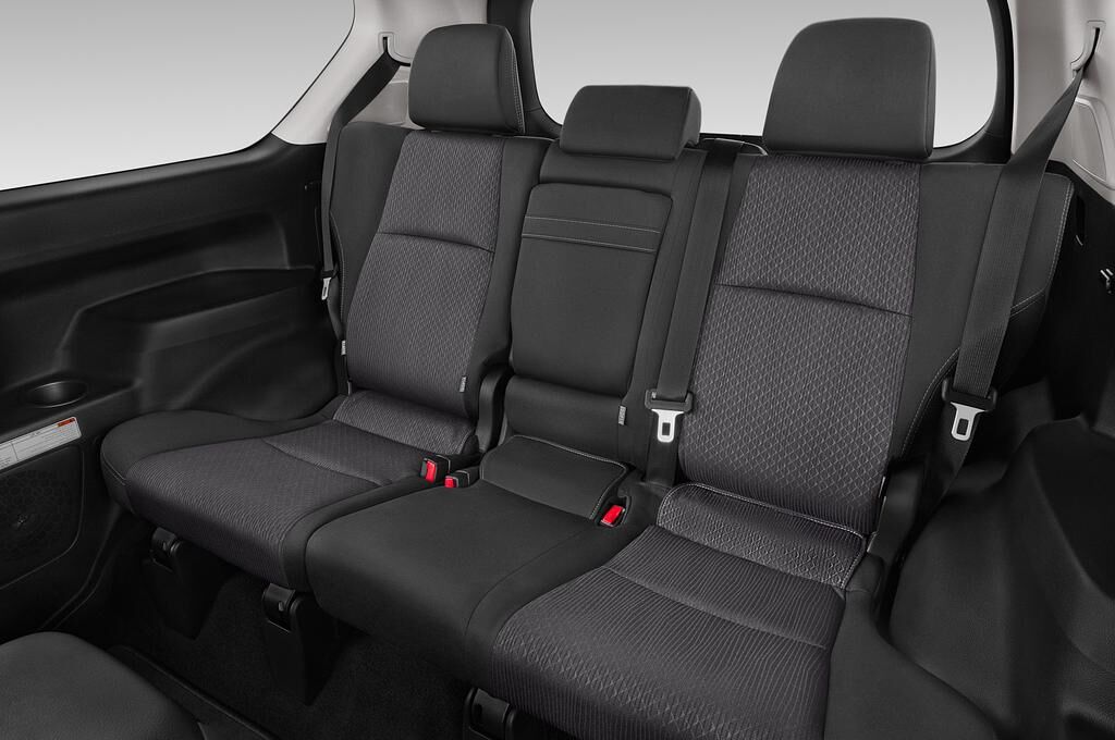 Toyota Land Cruiser 150 (Baujahr 2018) Executive 3 Türen Rücksitze