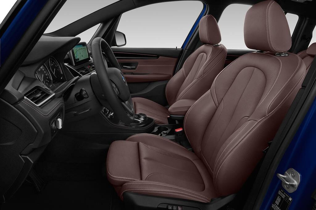 BMW 2 Series Gran Tourer (Baujahr 2018) Luxury Line 5 Türen Vordersitze