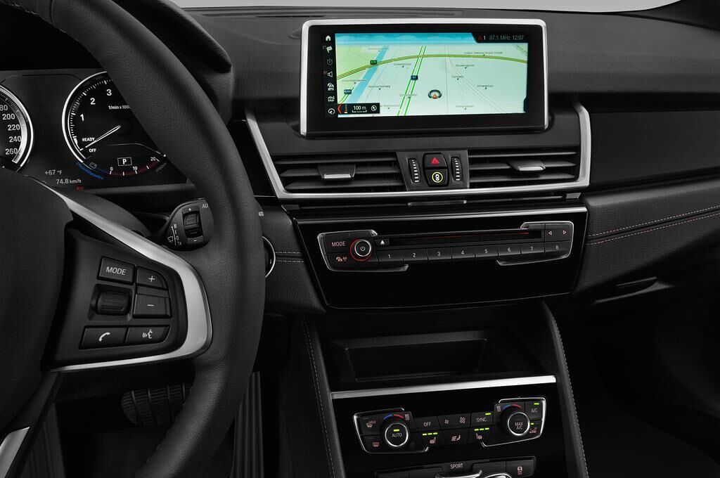 BMW 2 Series Gran Tourer (Baujahr 2018) Luxury Line 5 Türen Temperatur und Klimaanlage