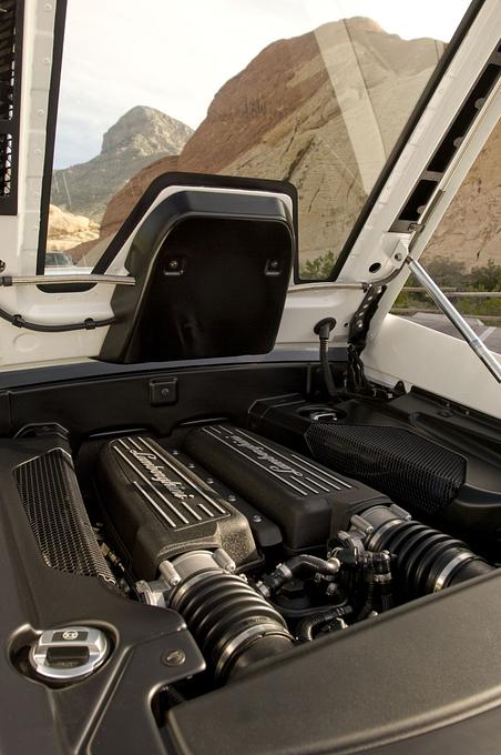 Der Zehnzylinder Motor ist das Herz eines jeden Lamborghini Gallardo