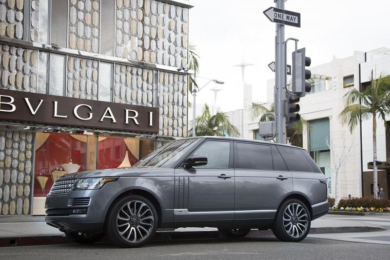 Der Range Rover LWB ist 20 Zentimeter länger als die \"Kurz-\"-Version