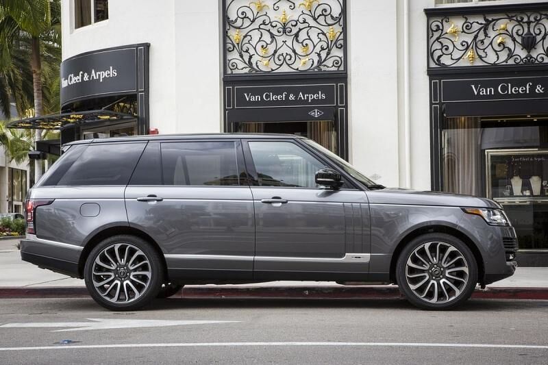 Vor allen in den USA und China soll sich der Range Rover LWB gut verkaufen