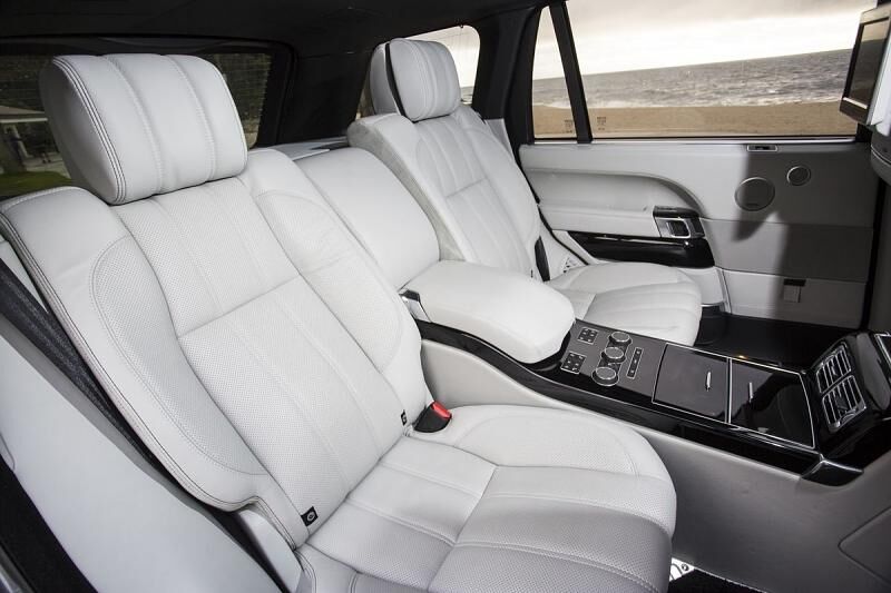 Die Einzelsitze sind Range Rover LWB optional