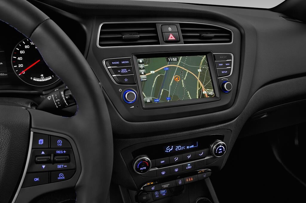Hyundai i20 (Baujahr 2019) Trend 5 Türen Temperatur und Klimaanlage