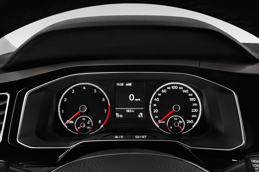 Volkswagen Polo (Baujahr 2018) Comfortline 5 Türen Tacho und Fahrerinstrumente