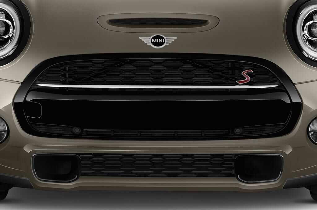 MINI MINI (Baujahr 2018) Cooper S Chilli 5 Türen Kühlergrill und Scheinwerfer