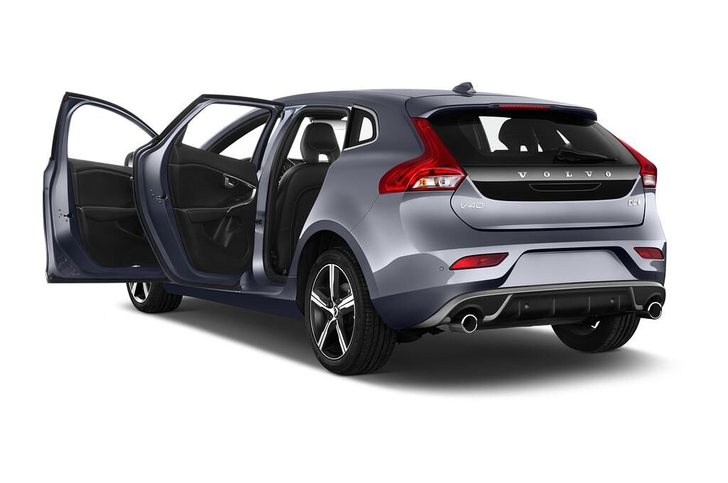 Volvo V40 (Baujahr 2018) R-Design 5 Türen Tür geöffnet