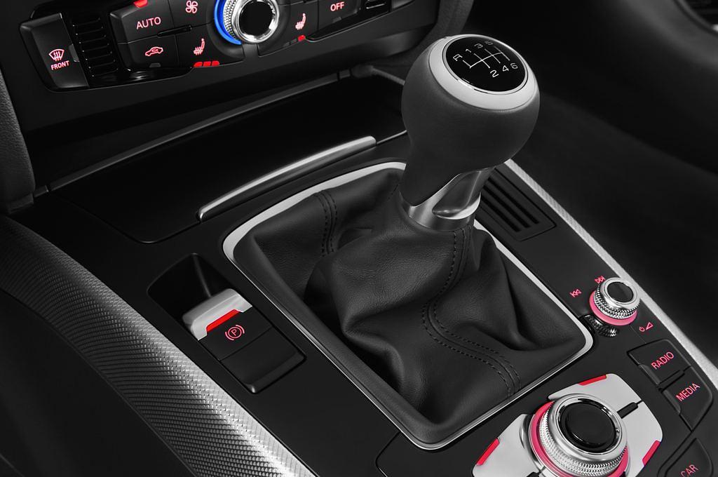Audi A4 (Baujahr 2013) Ambition 4 Türen Schalthebel