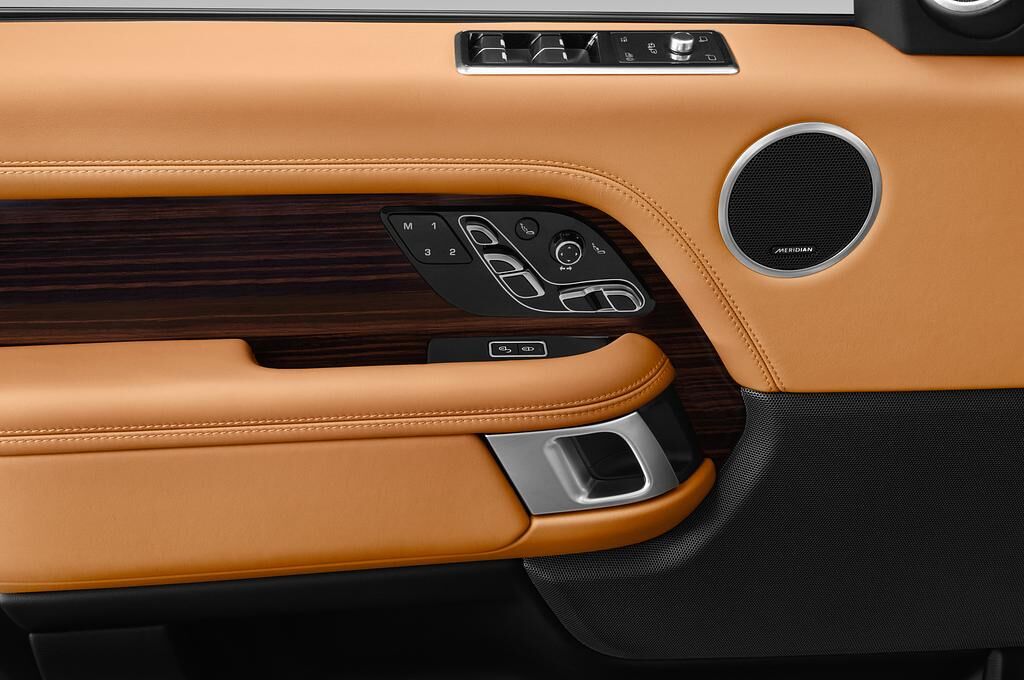 Land Rover Range Rover (Baujahr 2018) Autobiography 5 Türen Bedienungselemente Tür