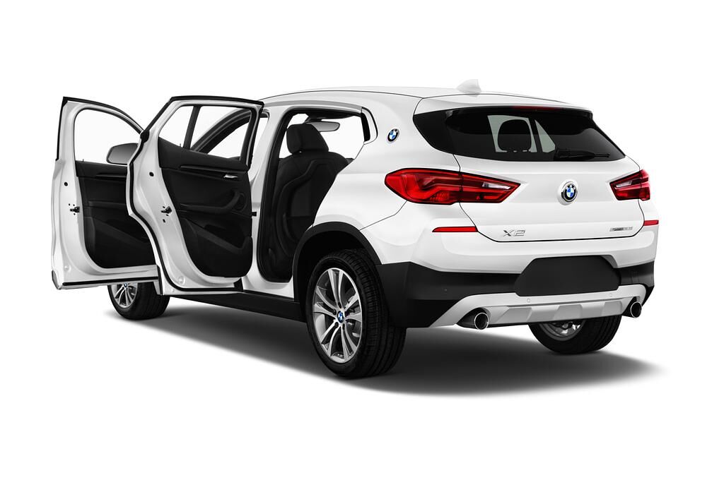 BMW X2 (Baujahr 2018) Advantage Plus 5 Türen Tür geöffnet