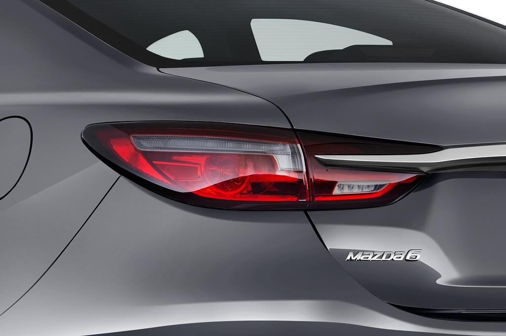 Mazda Mazda6 (Baujahr 2018) Sports Line 4 Türen Rücklicht