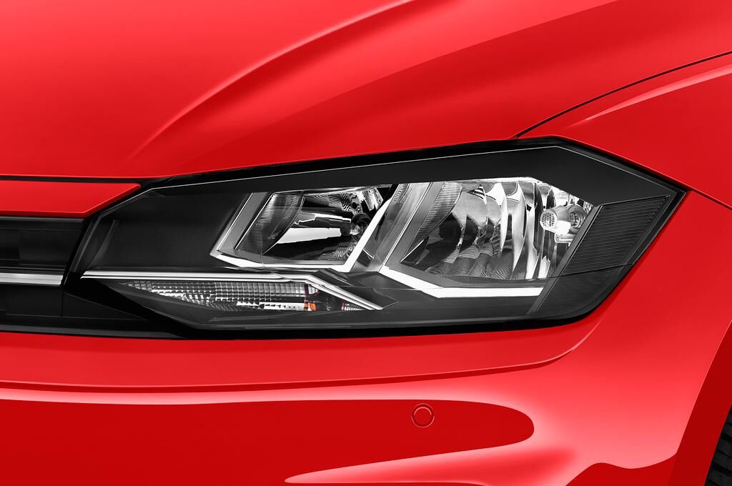 Volkswagen Polo (Baujahr 2018) Comfortline 5 Türen Scheinwerfer