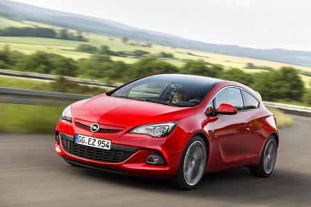Opel Astra Modelljahr 2013