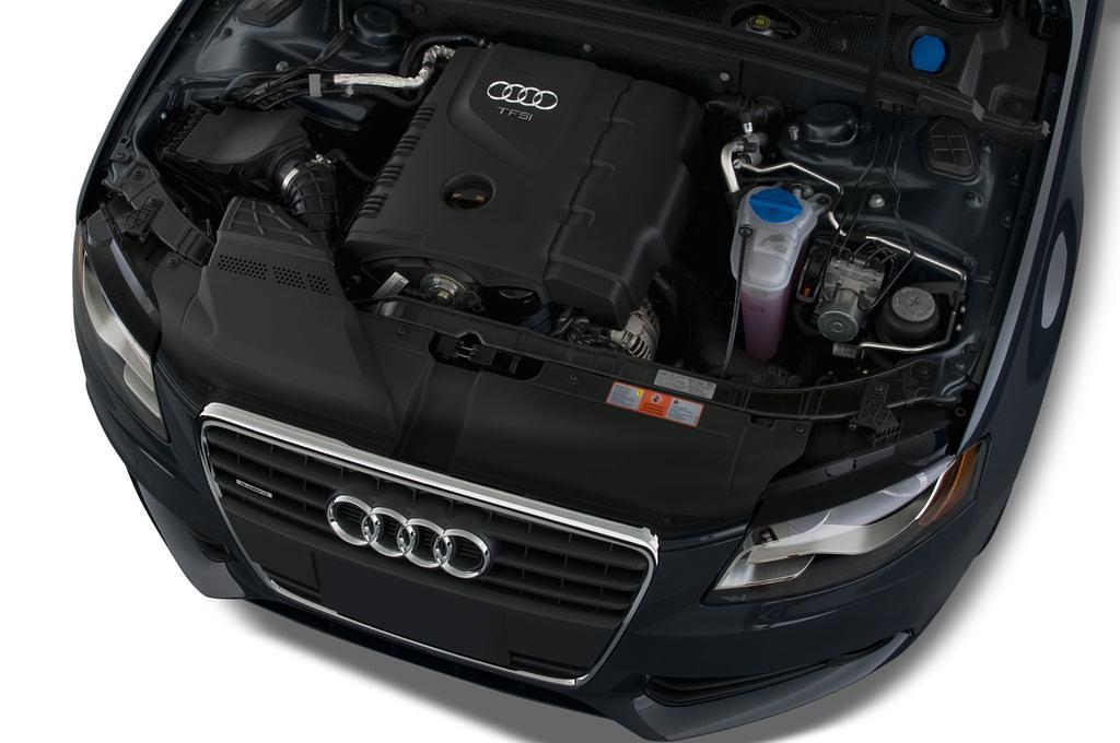 Audi A4 (Baujahr 2010) Avant 5 Türen Motor