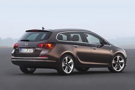 Opel Astra Modelljahr 2013