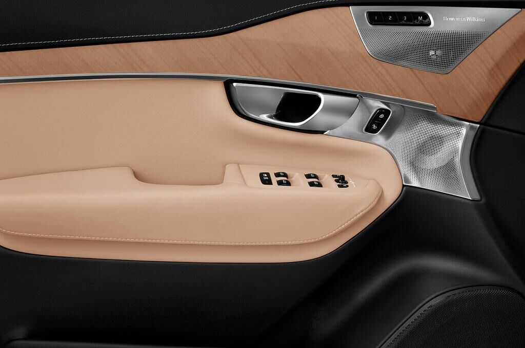 Volvo XC90 Plug-in Hybrid (Baujahr 2018) Inscription 5 Türen Bedienungselemente Tür