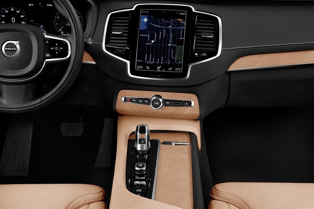 Volvo XC90 Plug-in Hybrid (Baujahr 2018) Inscription 5 Türen Mittelkonsole