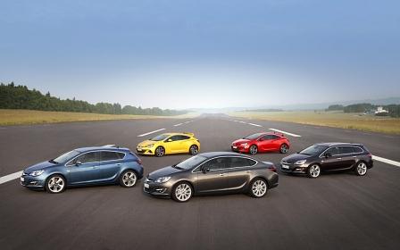 Opel Astra Modelljahr 2013