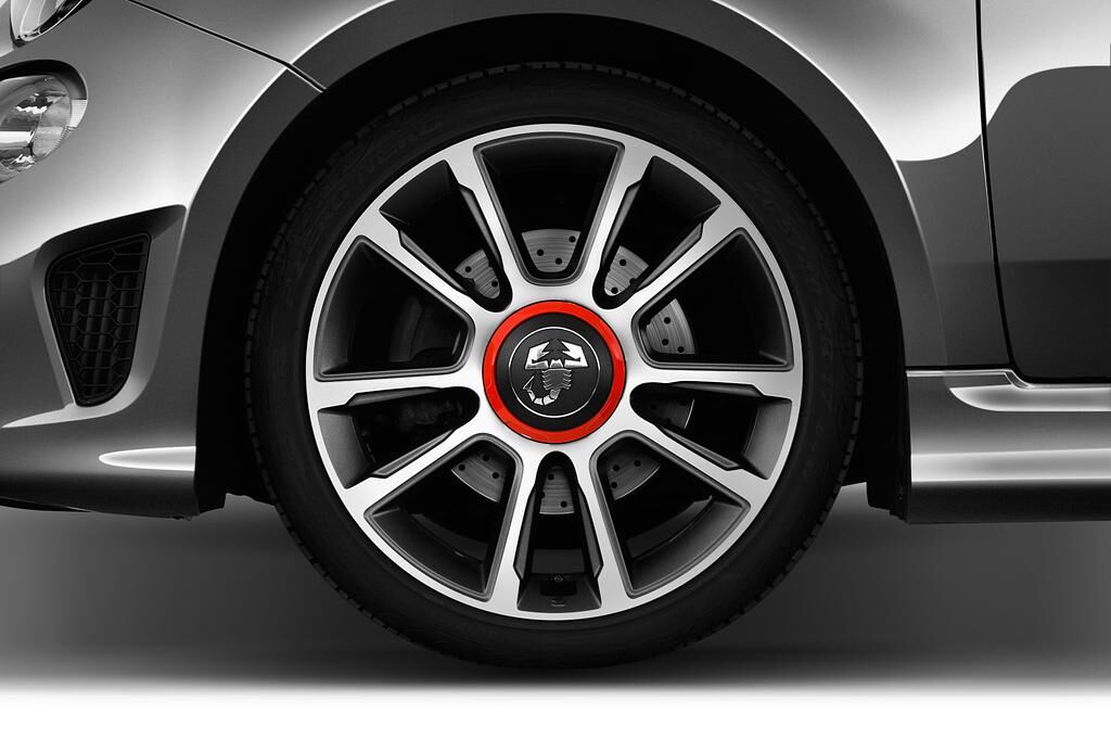Abarth 595 Turismo (Baujahr 2018) - 2 Türen Reifen und Felge