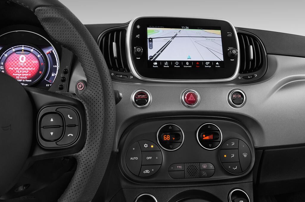 Abarth 595 Turismo (Baujahr 2018) - 2 Türen Temperatur und Klimaanlage