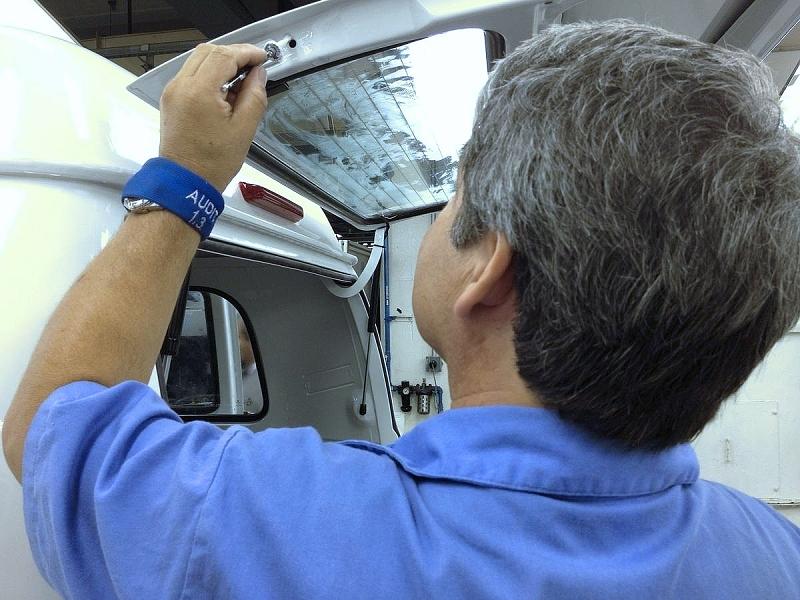 Produktion der letzten VW Kombi in Brasilien