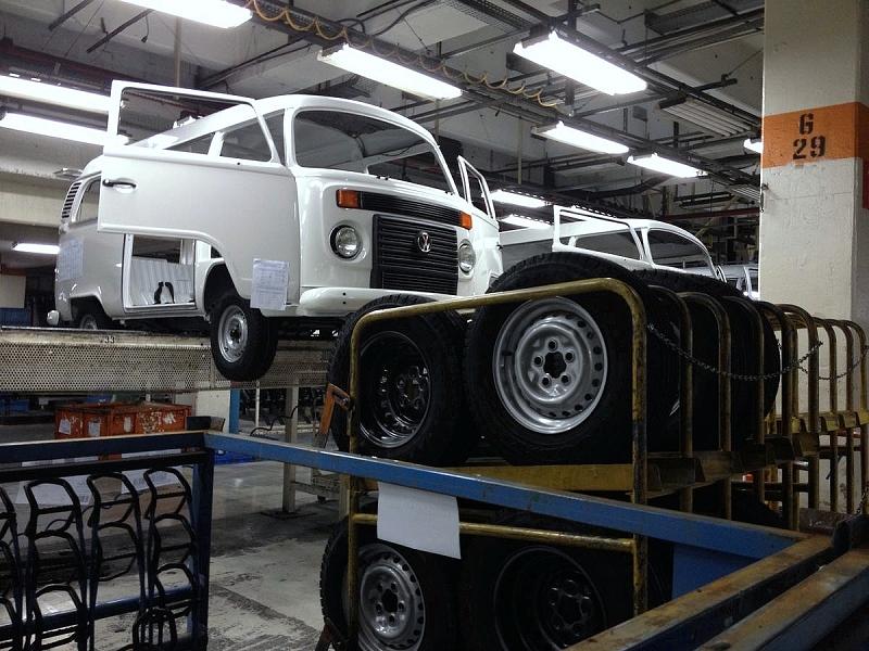 Produktion der letzten VW Kombi in Brasilien