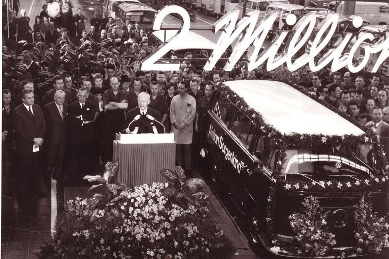 Der 2 Millionste VW Bulli lief 1968 vom Band